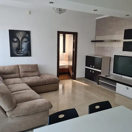 C&y Zev Apartmán Mamaia